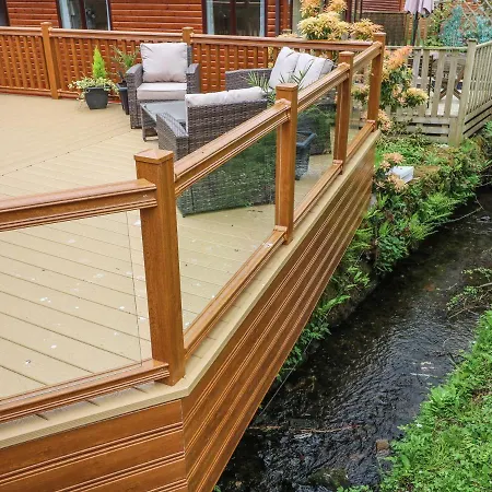 8 Waterside Wood Prázdninový dům Windermere